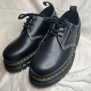 NEW DR. MARTENS - AUDRICK WHITE STITCH LEATHER PLATFORM SHOES - BLACK